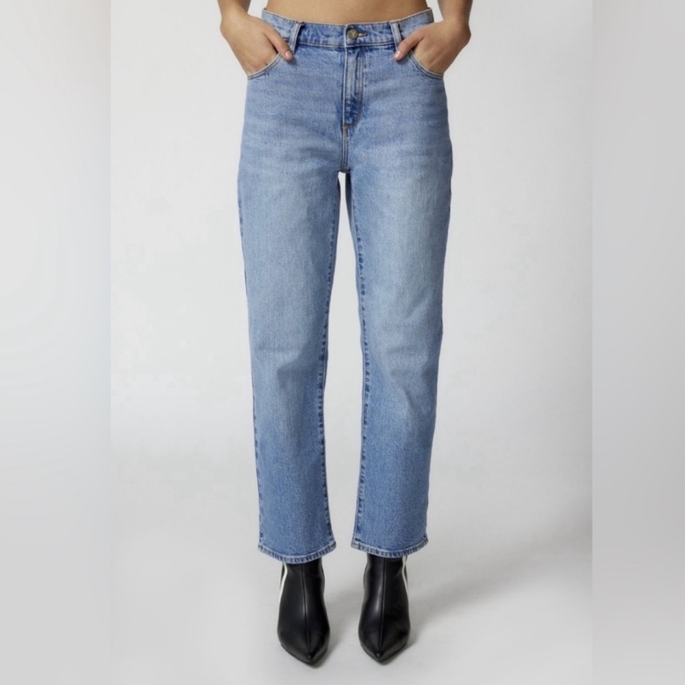 🟤NWT URBAN OUTFITTERS ABRAND A95 Mid-Rise Straight Jean in Vintage Denim